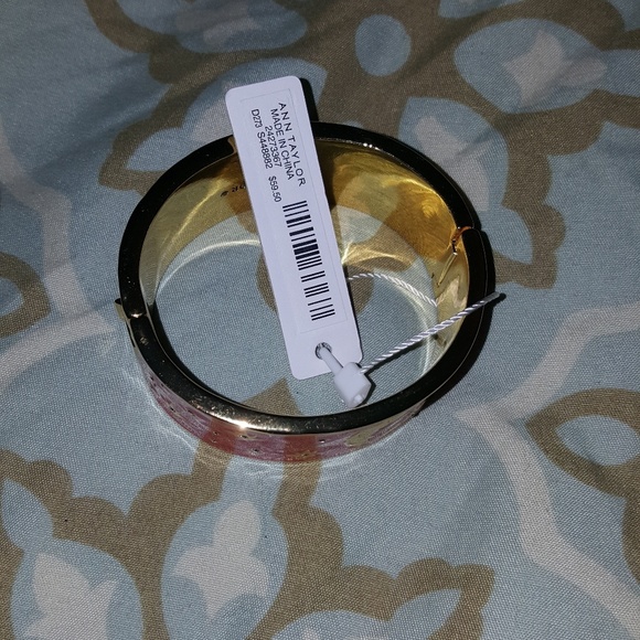 Pink moon and stars enameled bracelet - Picture 4 of 6